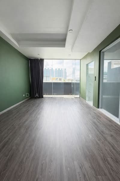 Pavilion Park, 29 Pavilion View, 7 Bedrooms, 3,305 sqft, Terraced House For Sale, by Dane Kau 高国豪, 500112096 - Balcony - PropertyGuru.com.sg