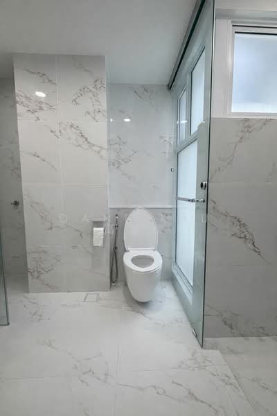 Pavilion Park, 29 Pavilion View, 7 Bedrooms, 3,305 sqft, Terraced House For Sale, by Dane Kau 高国豪, 500112096 - Bathroom - PropertyGuru.com.sg