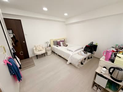 For Rent - Lucky Plaza