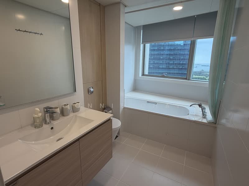 The Sail @ Marina Bay, 6 Marina Boulevard, 3 Bedrooms, 1,313 sqft, Condominium For Sale, by Connie Chai, 500112127 - Bathroom - PropertyGuru.com.sg
