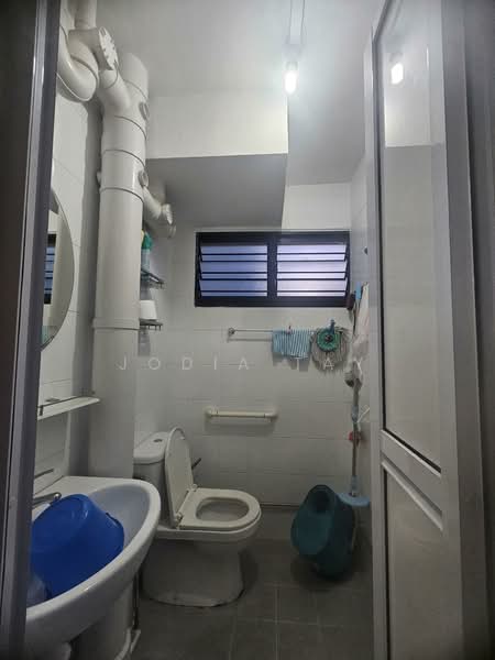 543 Bedok North Street 3, 543 Bedok North Street 3, Room Rental, 120 sqft, HDB Flat For Rent, by Jodia Tay, 500112128 - Bathroom - PropertyGuru.com.sg