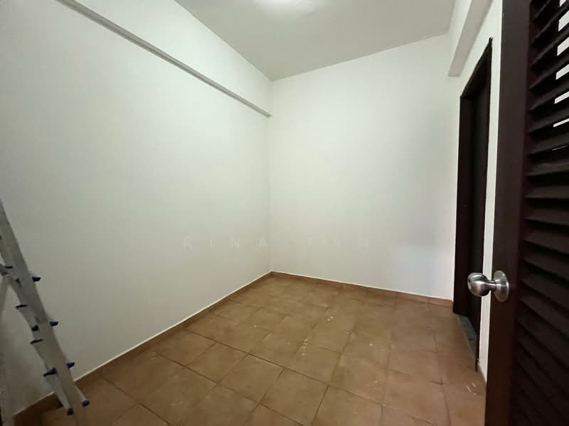 UE Square, 205 River Valley Road, Room Rental, 100 sqft, Apartment For Rent, by Rina Tan, 500112133 - Storeroom - PropertyGuru.com.sg