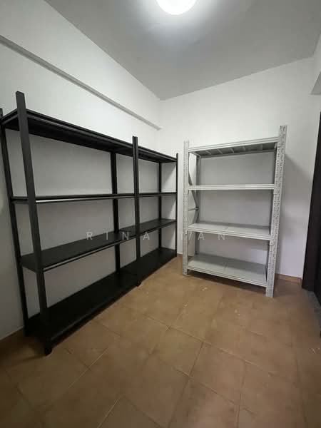 UE Square, 205 River Valley Road, Room Rental, 150 sqft, Apartment For Rent, by Rina Tan, 500112133 - Storeroom - PropertyGuru.com.sg