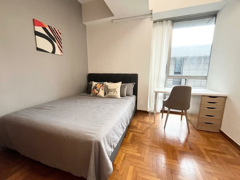 For Rent - UE Square