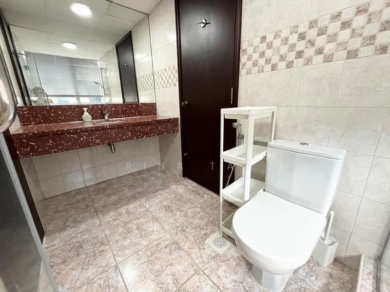 UE Square, 205 River Valley Road, Room Rental, 150 sqft, Apartment For Rent, by Rina Tan, 500112133 - Bathroom - PropertyGuru.com.sg