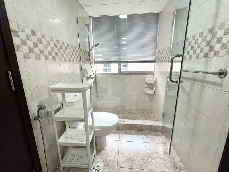 UE Square, 205 River Valley Road, Room Rental, 150 sqft, Apartment For Rent, by Rina Tan, 500112133 - Bathroom - PropertyGuru.com.sg