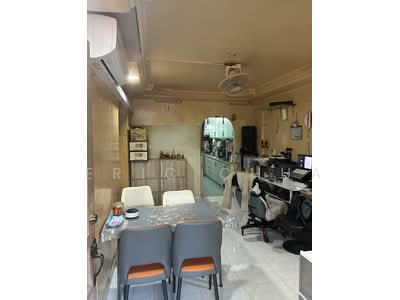 For Sale - 679 Hougang Avenue 8