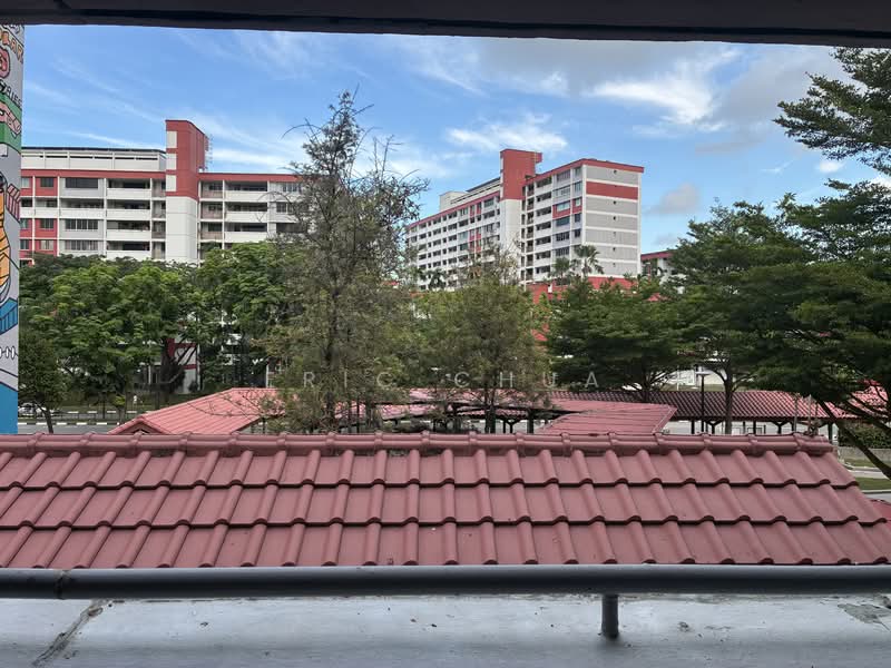 679 Hougang Avenue 8, 679 Hougang Avenue 8, 2 Bedrooms, 689 sqft, HDB Flat For Sale, by Eric Chua, 500112152 - Exterior - PropertyGuru.com.sg