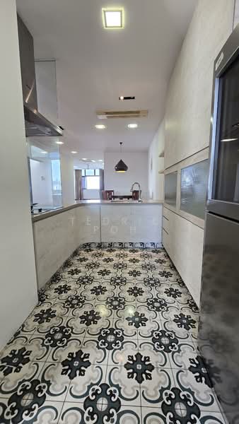 The Summit, 457 Upper East Coast Road, 3 Bedrooms, 1,668 sqft, Condominium For Rent, by Tedric Poh, 500112167 - Open concept kitchen - PropertyGuru.com.sg
