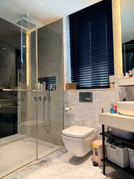 The Iveria, 2 Kim Yam Road, 3 Bedrooms, 904 sqft, Condominium For Sale, by Justin Quek, 500112202 - Bathroom - PropertyGuru.com.sg