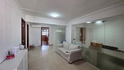 For Rent - 6 Holland Close