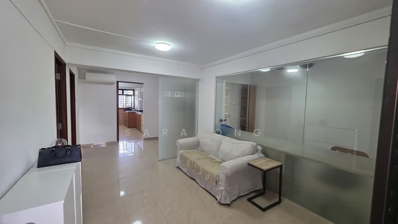 6 Holland Close, 6 Holland Close, 3 Bedrooms, 950 sqft, HDB Flat For Rent, by Sara Ong, 500112204 - Living Room - PropertyGuru.com.sg