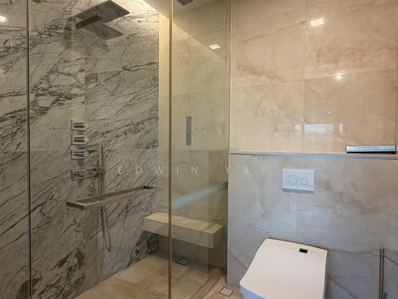 The Scotts Tower, 38 Scotts Road, 1 Bedroom, 624 sqft, Condominium For Rent, by Edwin Yap, 500112216 - Bathroom - PropertyGuru.com.sg