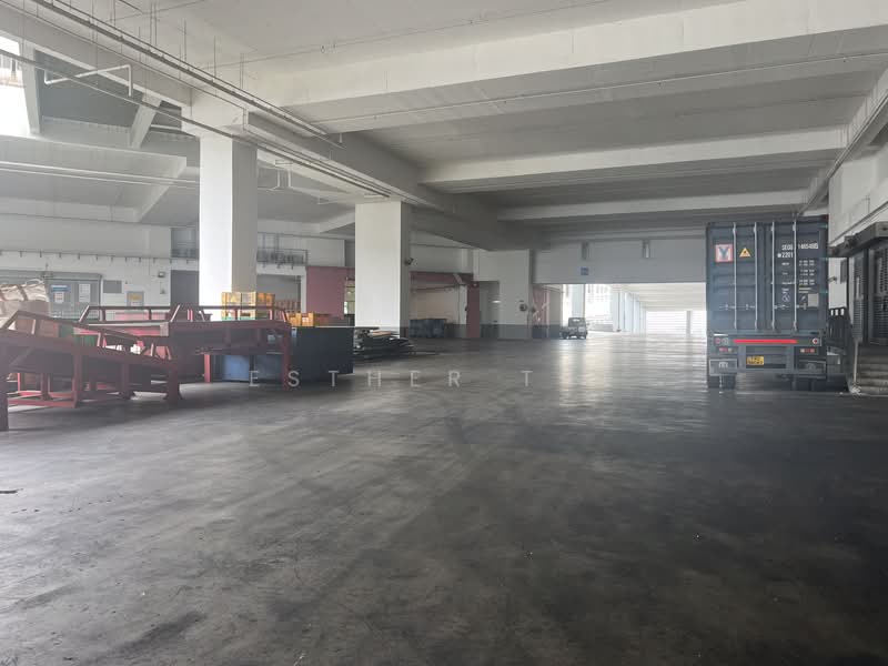 Ramp up, High Ceiling at Pioneer, Pioneer Crescent, 36,264 sqft, Light Industrial (B1) For Rent, by Esther Txe, 500112241 - Interior - CommercialGuru.com.sg