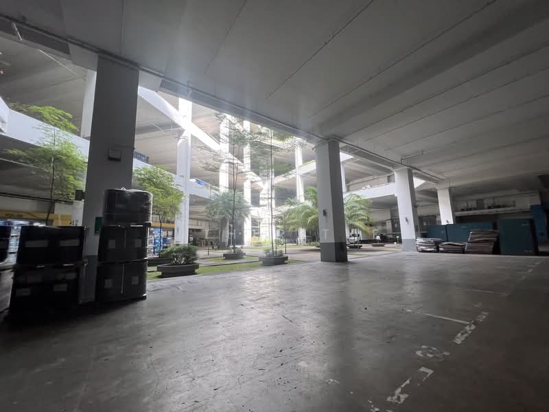 Ramp up, high ceiling at Penjuru. Single floor plate, Penjuru Lane, 110,000 sqft, Factory / Workshop (B2) For Rent, by Esther Txe, 500112289 - Exterior - CommercialGuru.com.sg