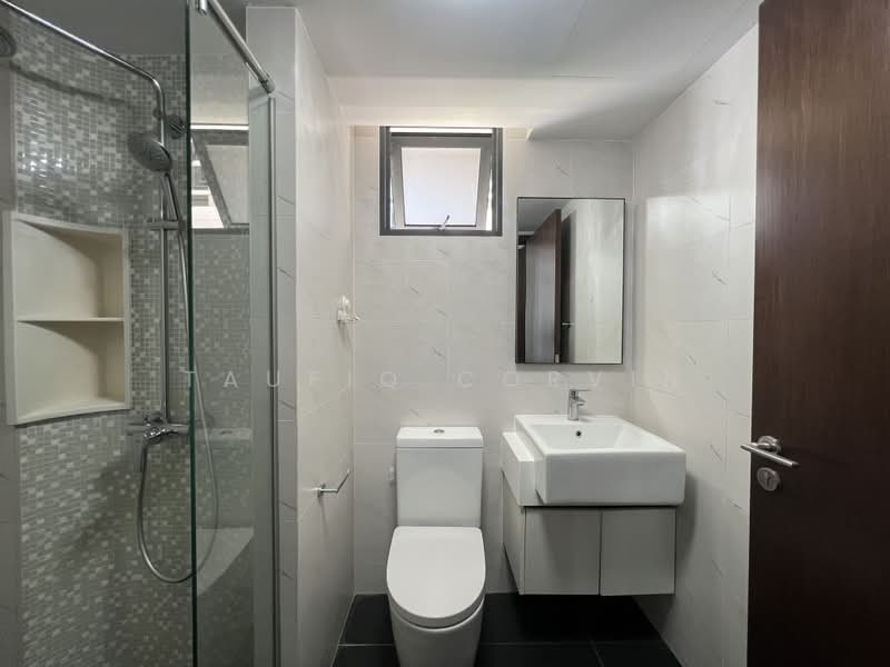 Symphony Suites, 1 Yishun Close, 3 Bedrooms, 786 sqft, Condominium For Rent, by Taufiq Corvin, 500112332 - Bathroom - PropertyGuru.com.sg