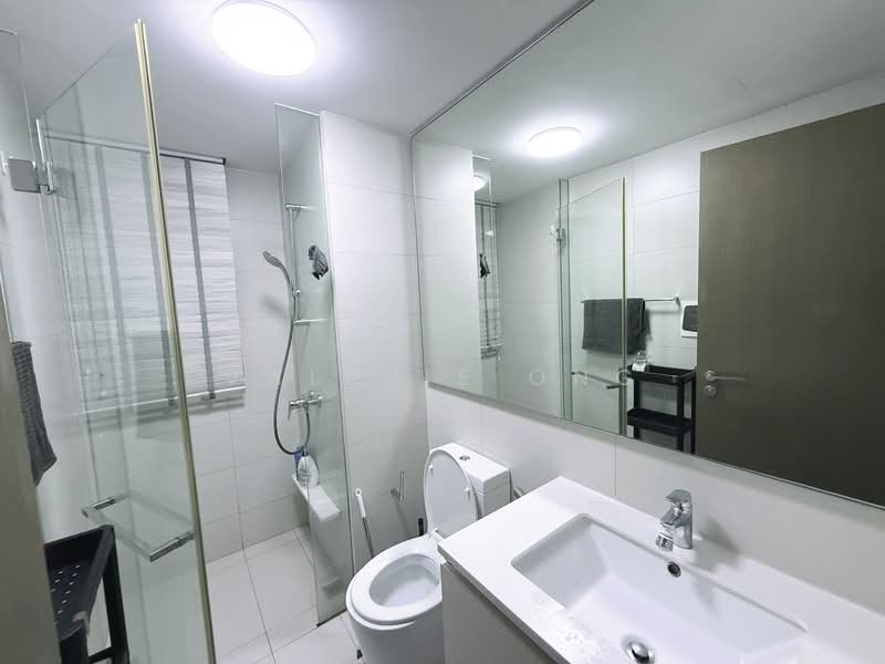 Bellewaters, 19 Anchorvale Crescent, Room Rental, 60 sqft, Executive Condominium For Rent, by Valerie Ong, 500112342 - Bathroom - PropertyGuru.com.sg