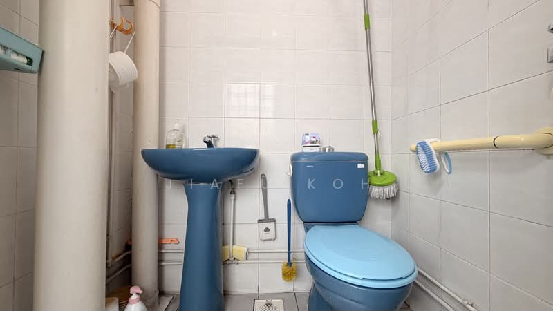 285C Toh Guan Road, 285C Toh Guan Road, 4 Bedrooms, 1,550 sqft, HDB Flat For Sale, by Jiafu Koh, 500112349 - Bathroom - PropertyGuru.com.sg