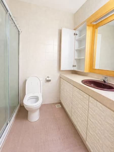 667A Jurong West Street 65, 667A Jurong West Street 65, 3 Bedrooms, 1,184 sqft, HDB Flat For Sale, by Tina Hao, 500112359 - Bathroom - PropertyGuru.com.sg