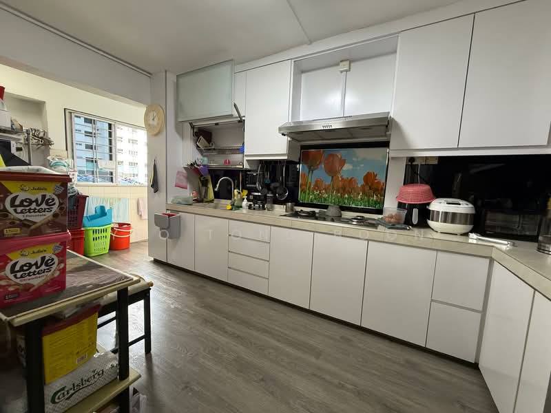 139 Bedok North Avenue 3, 139 Bedok North Avenue 3, 3 Bedrooms, 1,259 sqft, HDB Flat For Sale, by Yeo Tong Boon, 500112385 - Kitchen - PropertyGuru.com.sg