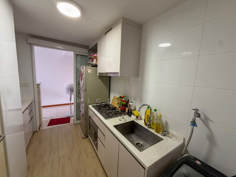 Forestville, 30 Woodlands Drive 16, Room Rental, 100 sqft, Executive Condominium For Rent, by Tricia Tay, 500112392 - Kitchen - PropertyGuru.com.sg