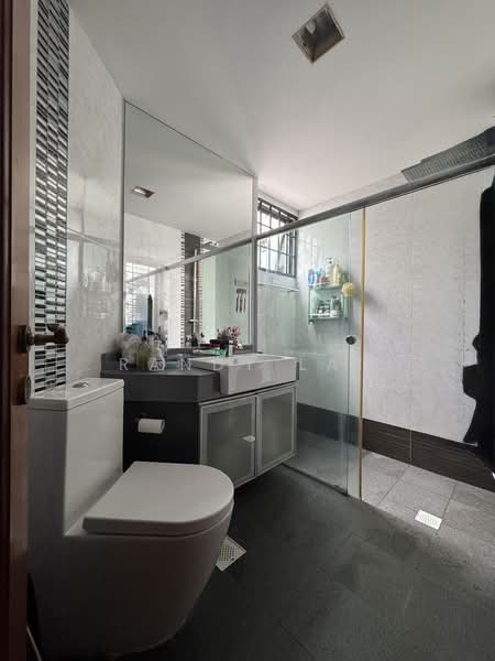 Eastpoint Green, 1 Simei Street 3, 3 Bedrooms, 1,173 sqft, Condominium For Rent, by Randy Lai, 500112412 - Bathroom - PropertyGuru.com.sg