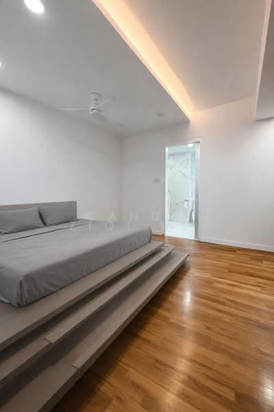 Pavilion Park, Pavilion Circle, 7 Bedrooms, 3,305 sqft, Terraced House For Sale, by Candy ZiQi 紫绮, 500112414 - Bedroom - PropertyGuru.com.sg