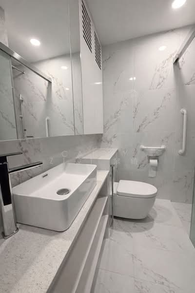 Pavilion Park, Pavilion Circle, 7 Bedrooms, 3,305 sqft, Terraced House For Sale, by Candy ZiQi 紫绮, 500112414 - Bathroom - PropertyGuru.com.sg