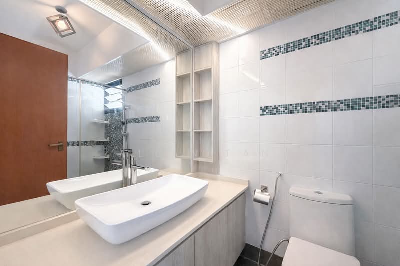 258C Punggol Field, 258C Punggol Field, 3 Bedrooms, 1,216 sqft, HDB Flat For Sale, by Allan Tan, 500112425 - Bathroom - PropertyGuru.com.sg