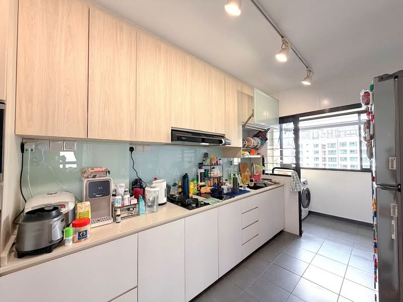 258C Punggol Field, 258C Punggol Field, 3 Bedrooms, 1,216 sqft, HDB Flat For Sale, by Allan Tan, 500112425 - Kitchen - PropertyGuru.com.sg