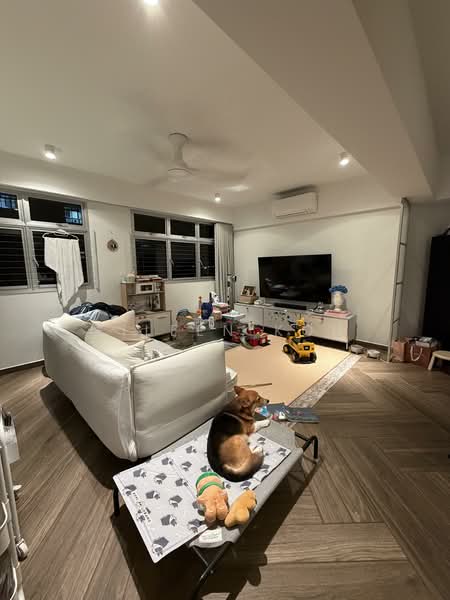 153B Bedok South Road, 153B Bedok South Road, 3 Bedrooms, 1,001 sqft, HDB Flat For Sale, by Eileen Koh, 500112427 - Living Room - PropertyGuru.com.sg