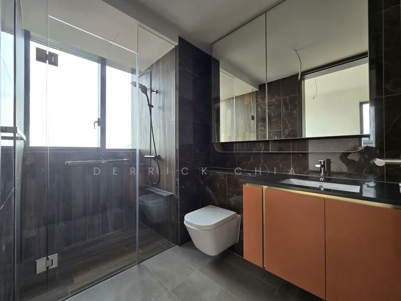 AMO Residence, 23 Ang Mo Kio Rise, 4 Bedrooms, 1,292 sqft, Condominium For Sale, by Derrick Chia, 500112448 - Master Bathroom - PropertyGuru.com.sg
