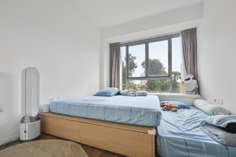 Hundred Trees, 85 West Coast Drive, 2 Bedrooms, 786 sqft, Condominium For Sale, by Jesslyn Kwong, 500112524 - Master Bedroom - PropertyGuru.com.sg