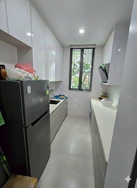 Hundred Trees, 81 West Coast Drive, 3 Bedrooms, 1,227 sqft, Condominium For Rent, by Frederick Foo, 500112533 - Kitchen - PropertyGuru.com.sg
