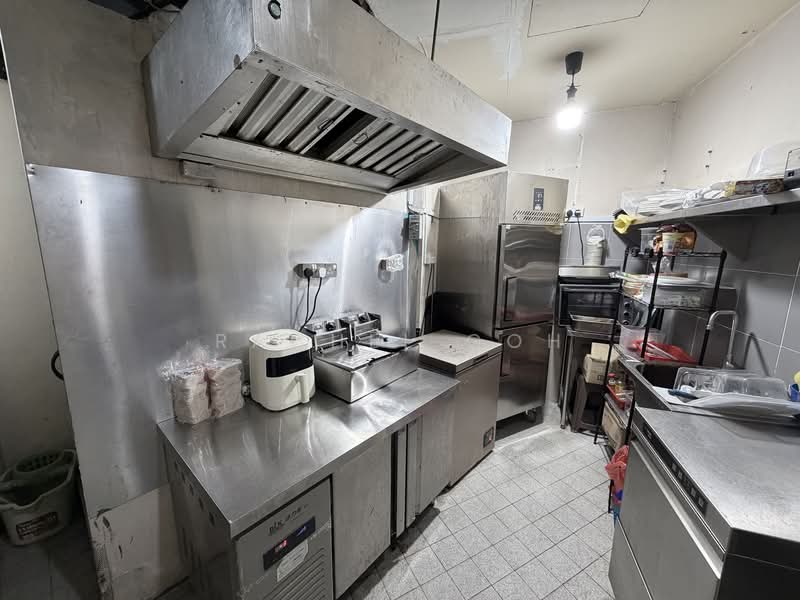 C.H.E.A.P Shophouse for sale, , 1,336 sqft, Land with Building / En-bloc For Sale, by Rachel Goh, 500112534 - Kitchen - CommercialGuru.com.sg