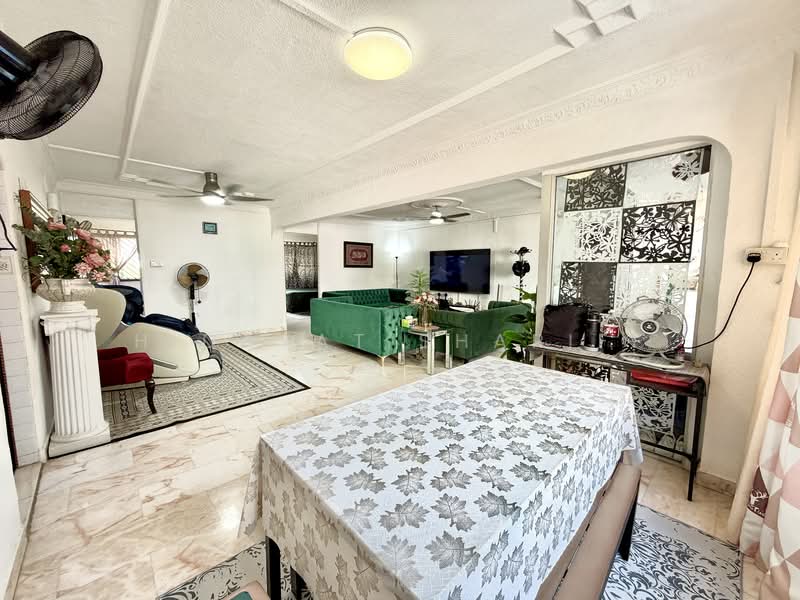 776 Yishun Avenue 2, 776 Yishun Avenue 2, 3 Bedrooms, 1,292 sqft, HDB Flat For Sale, by Hidayat Shariff, 500112537 - Living Room - PropertyGuru.com.sg