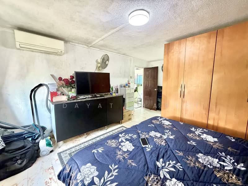 776 Yishun Avenue 2, 776 Yishun Avenue 2, 3 Bedrooms, 1,292 sqft, HDB Flat For Sale, by Hidayat Shariff, 500112537 - Bedroom - PropertyGuru.com.sg