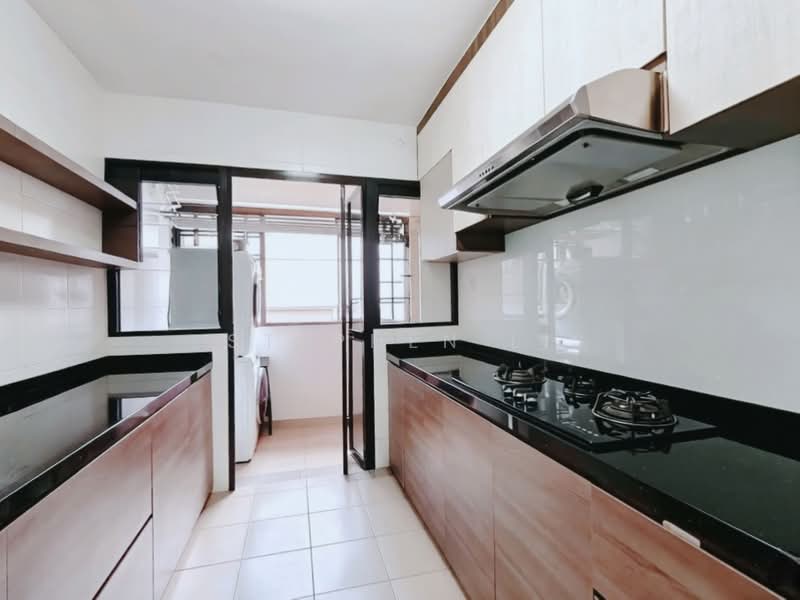 547A Segar Road, 547A Segar Road, 3 Bedrooms, 990 sqft, HDB Flat For Sale, by Stephen Li, 500112538 - Kitchen - PropertyGuru.com.sg