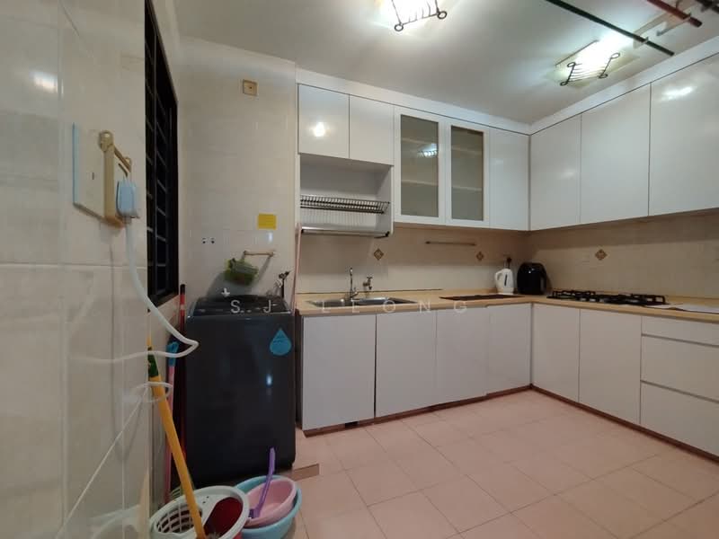 462 Clementi Avenue 3, 462 Clementi Avenue 3, 4 Bedrooms, 969 sqft, HDB Flat For Rent, by SJ Leong, 500112542 - Kitchen - PropertyGuru.com.sg