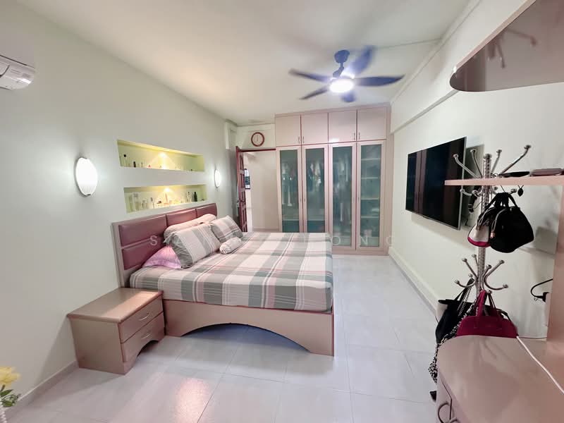 446 Jurong West Street 42, 446 Jurong West Street 42, 3 Bedrooms, 1,108 sqft, HDB Flat For Sale, by Sandy Hong, 500112545 - Bedroom - PropertyGuru.com.sg