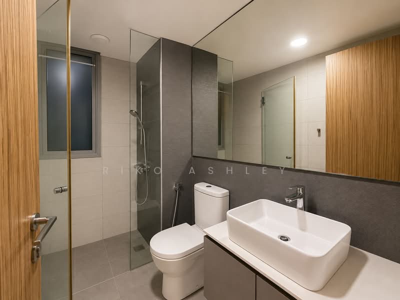 FLO Residence, 9 Punggol Field Walk, 4 Bedrooms, 1,345 sqft, Condominium For Rent, by Riko Ashley, 500112558 - Bathroom - PropertyGuru.com.sg