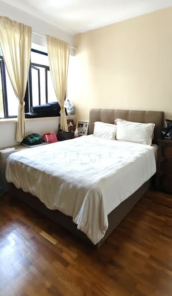 Fernwood Towers, 22 Fernwood Terrace, 3 Bedrooms, 1,195 sqft, Condominium For Sale, by Leslie Lim, 500112579 - Bedroom 3 - PropertyGuru.com.sg