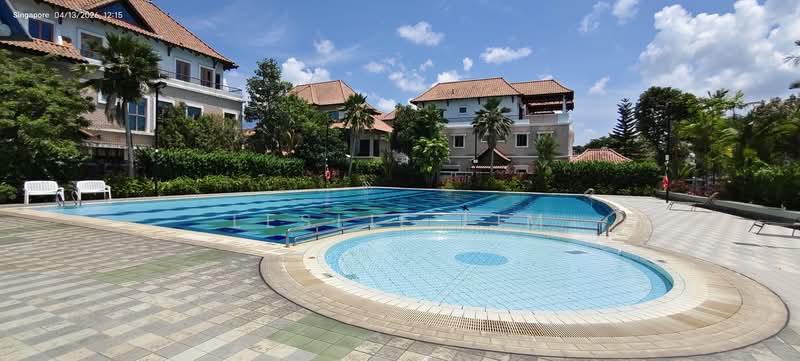 Fernwood Towers, 22 Fernwood Terrace, 3 Bedrooms, 1,195 sqft, Condominium For Sale, by Leslie Lim, 500112579 - Swimming Pool - PropertyGuru.com.sg