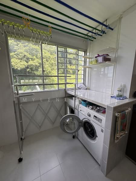 31 Telok Blangah Rise, 31 Telok Blangah Rise, 2 Bedrooms, 635 sqft, HDB Flat For Rent, by Mylene Kwan, 500112586 - Balcony - PropertyGuru.com.sg