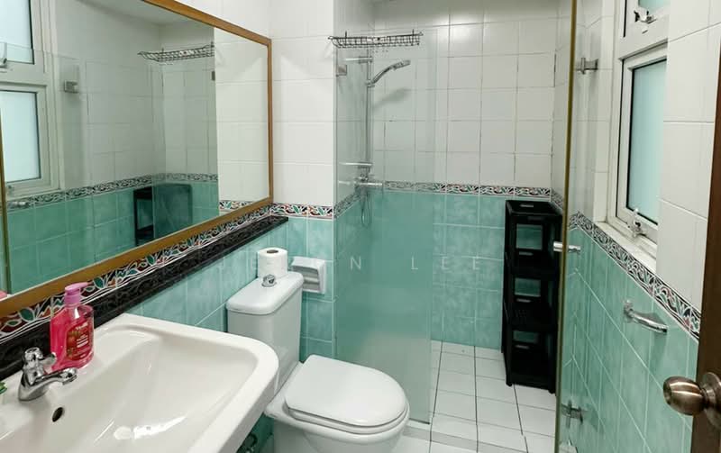 The Floravale, 220 Westwood Avenue, Room Rental, 125 sqft, Executive Condominium For Rent, by Jeron Lee, 500112587 - Bathroom - PropertyGuru.com.sg