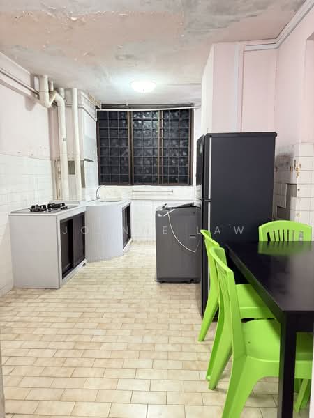 528 Bukit Batok Street 51, 528 Bukit Batok Street 51, 2 Bedrooms, 646 sqft, HDB Flat For Rent, by Joanne Law, 500112593 - Kitchen - PropertyGuru.com.sg