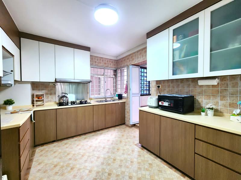 356 Woodlands Avenue 5, 356 Woodlands Avenue 5, 3 Bedrooms, 1,507 sqft, HDB Flat For Sale, by Shon Foong, 500112595 - Kitchen - PropertyGuru.com.sg