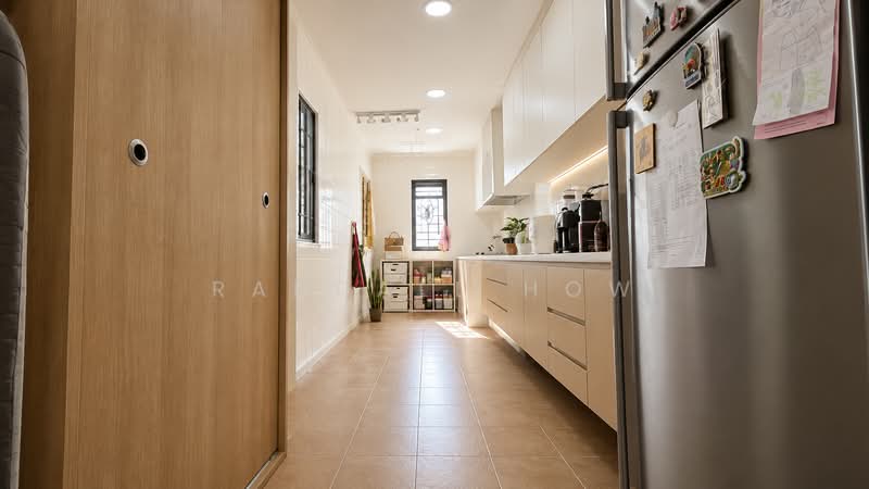 610 Senja Road, 610 Senja Road, 3 Bedrooms, 1,184 sqft, HDB Flat For Sale, by Randall How, 500112610 - Kitchen - PropertyGuru.com.sg