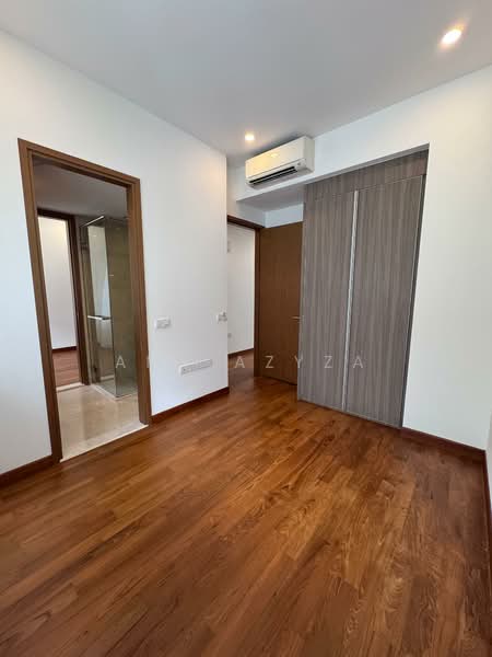 Greenwood Mews, 271 Greenwood Avenue, 4 Bedrooms, 3,154 sqft, Cluster House For Sale, by Amy Azyza, 500112625 - Bedroom  - PropertyGuru.com.sg
