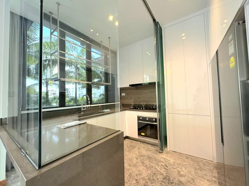 Alana, Sunrise Terrace, 4 Bedrooms, 3,122 sqft, Terraced House For Sale, by Amy Azyza, 500112633 - Kitchen - PropertyGuru.com.sg